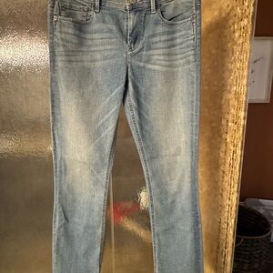 Express Light Blue Women's cropped Skinny midrise Jeans. Size 6